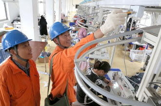 服務(wù)進(jìn)工廠 數(shù)據(jù)處理服務(wù)的產(chǎn)業(yè)升級(jí)新引擎